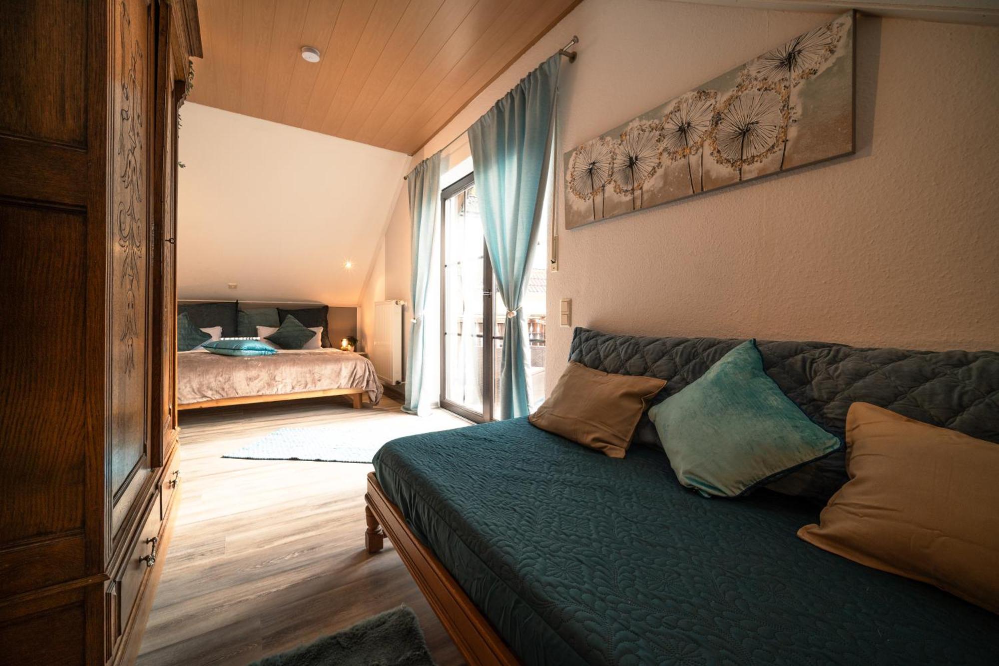 Balkon Zimmer - Apartment Gonnersdorf  Экстерьер фото