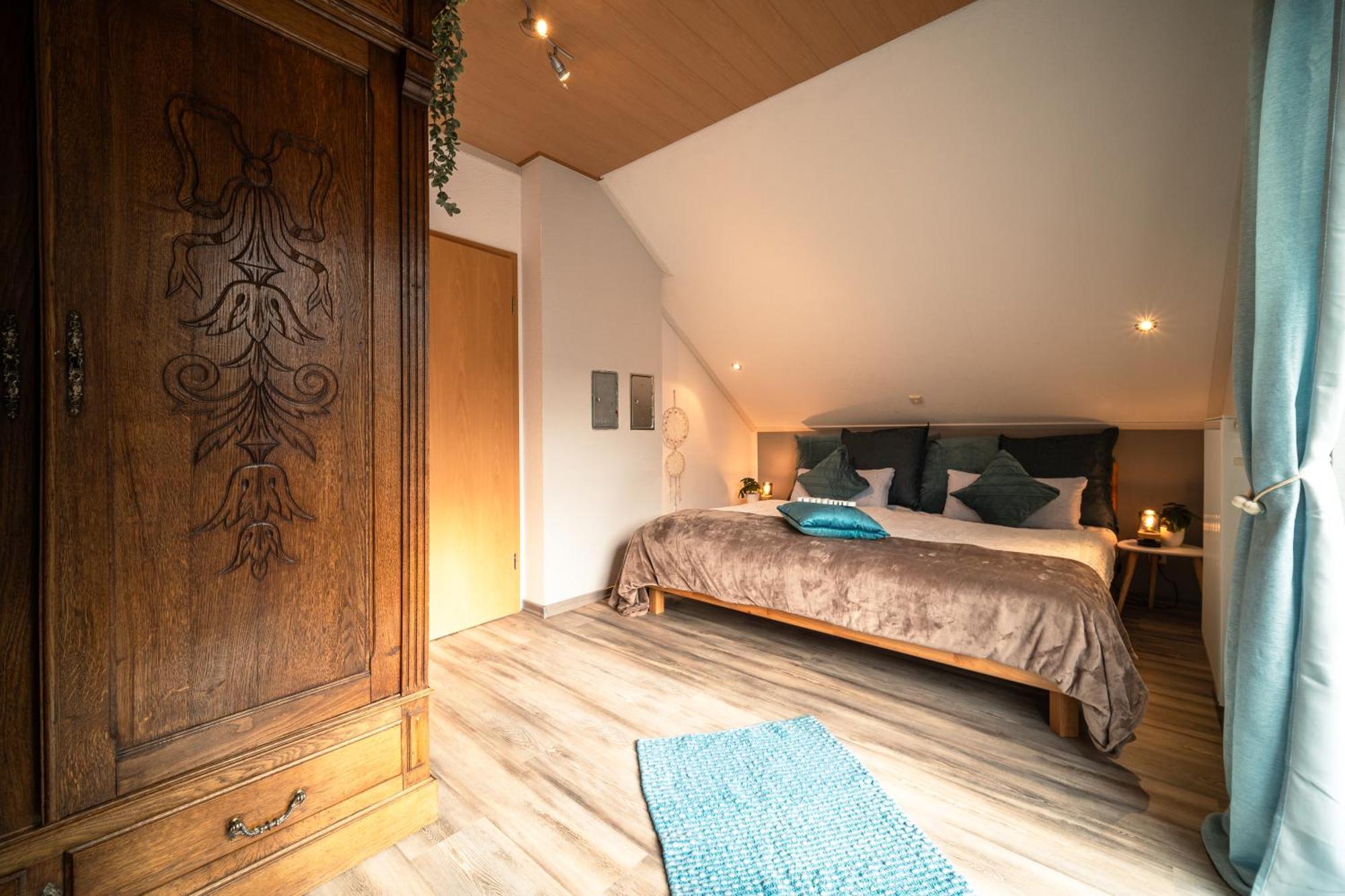 Balkon Zimmer - Apartment Gonnersdorf  Экстерьер фото